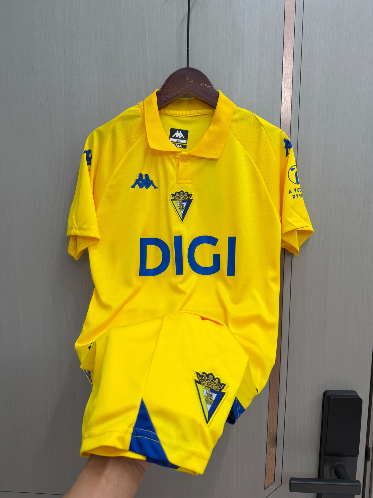 Equipacion Cadiz 26/27 Local