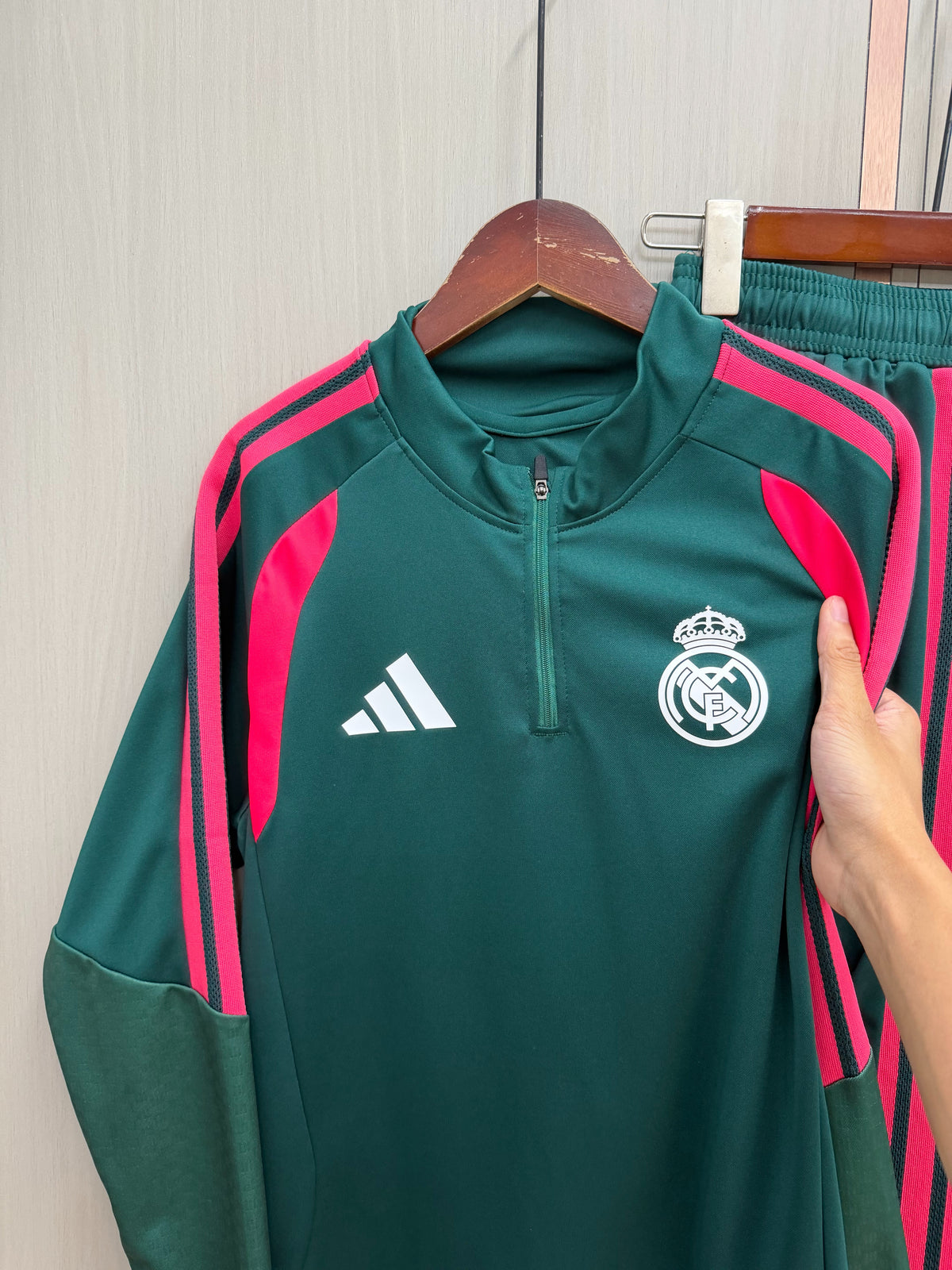 Chandal Real Madrid 26/27 verde oscuro (tallas S-2XL)