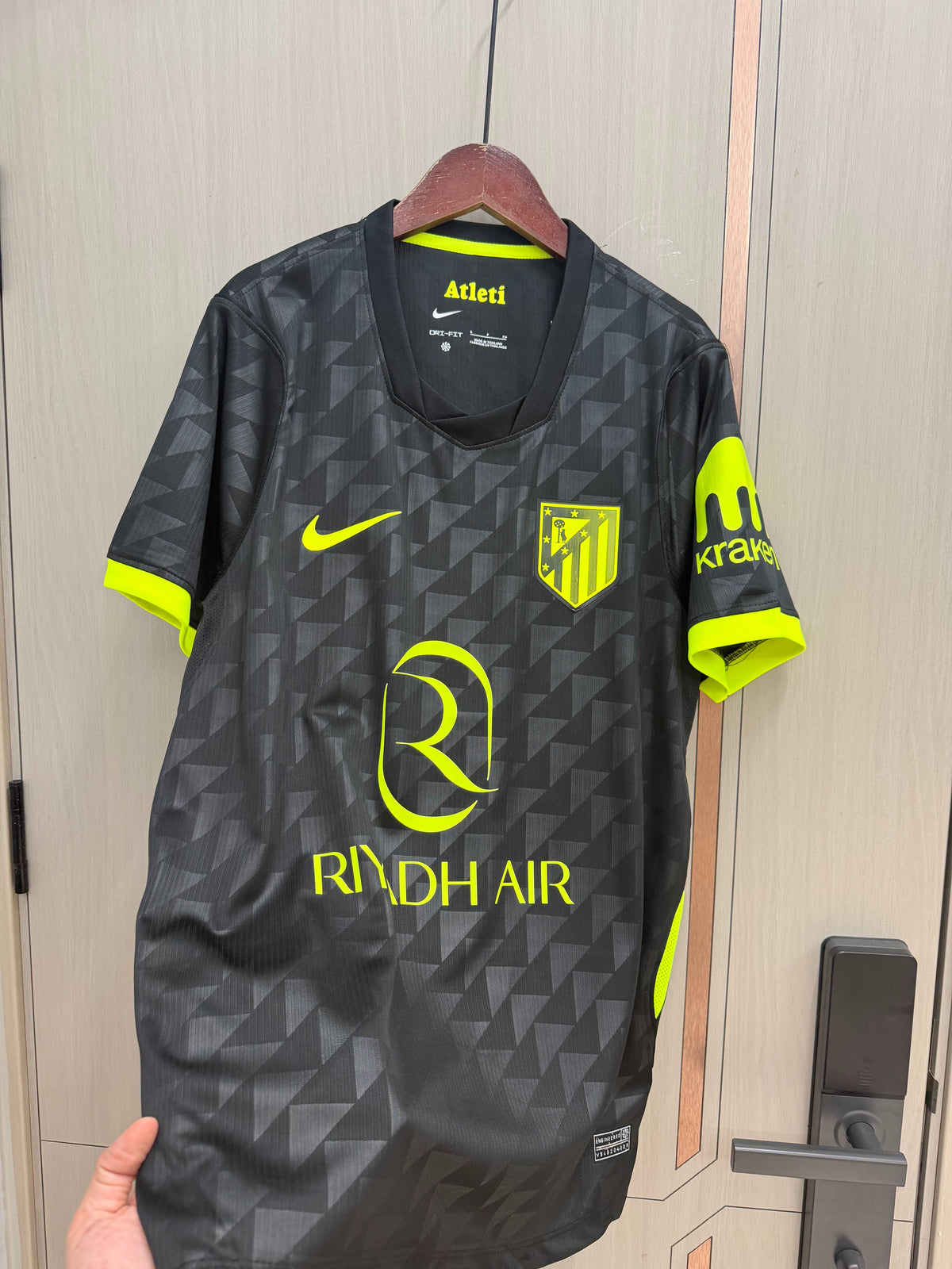 Camiseta Atletico de Madrid 26/27 negro visitante (tallas S-3XL)
