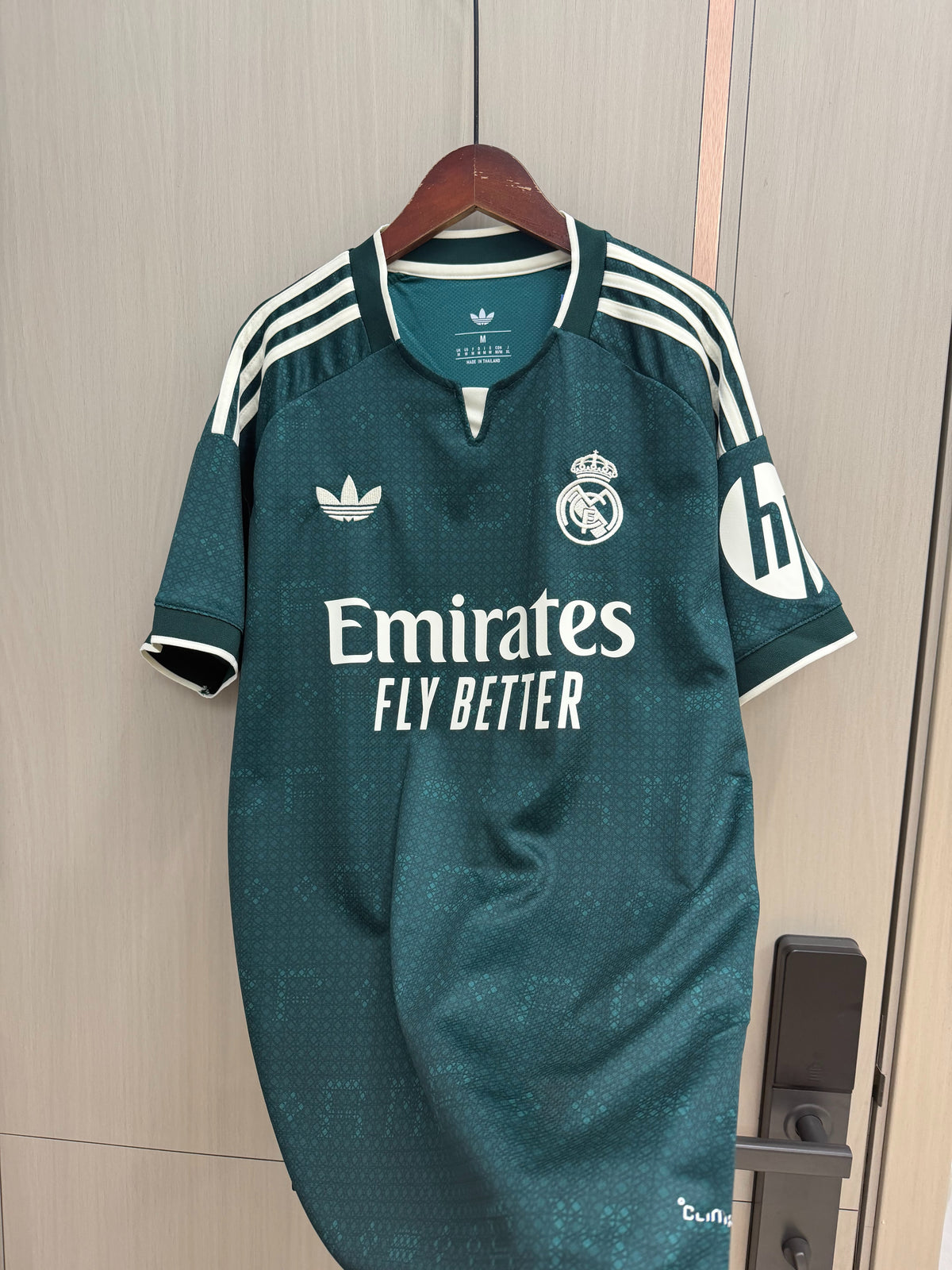 Camiseta Real Madrid 26/27 visitante (tallas S-3XL)