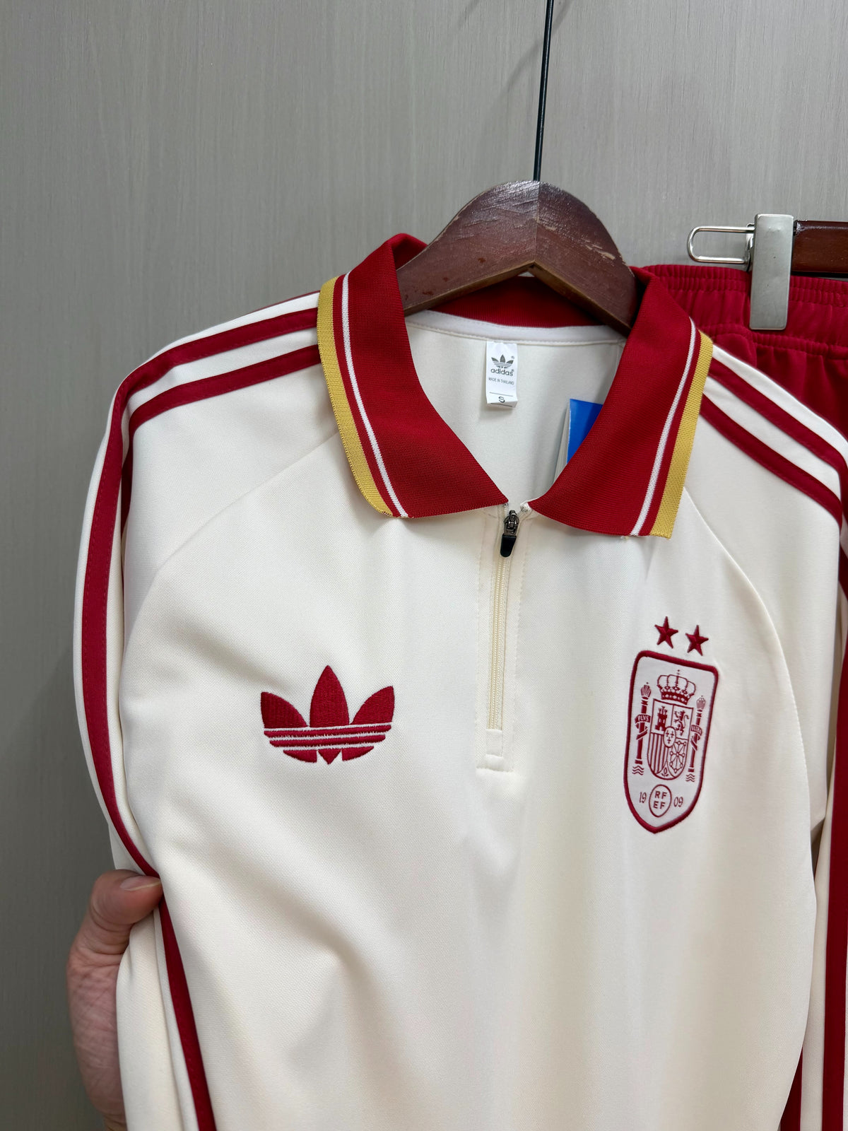 Chandal cortavientos España  Mundial 2026 dos estrellas (tallas S-XXL)