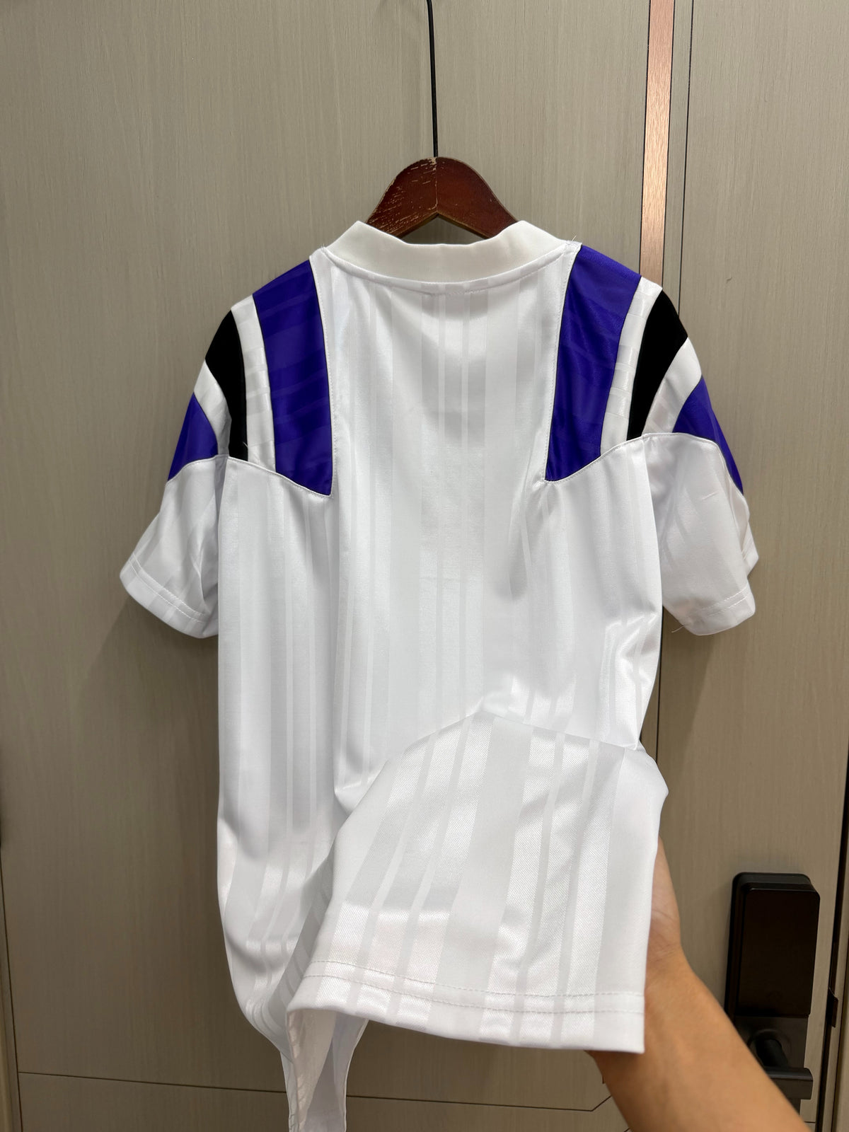 Camiseta Real Madrid 26-27 EQT edicion especial retro blanca y morada (tallas S-2XL)