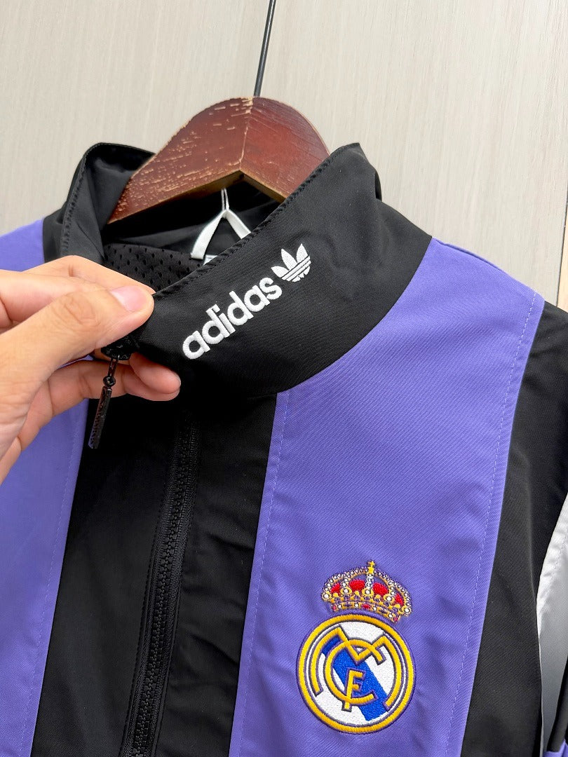 Chaqueta cortavientos Reak Madrid 26-27 negra con morado y blanco (tallas S-3XL)