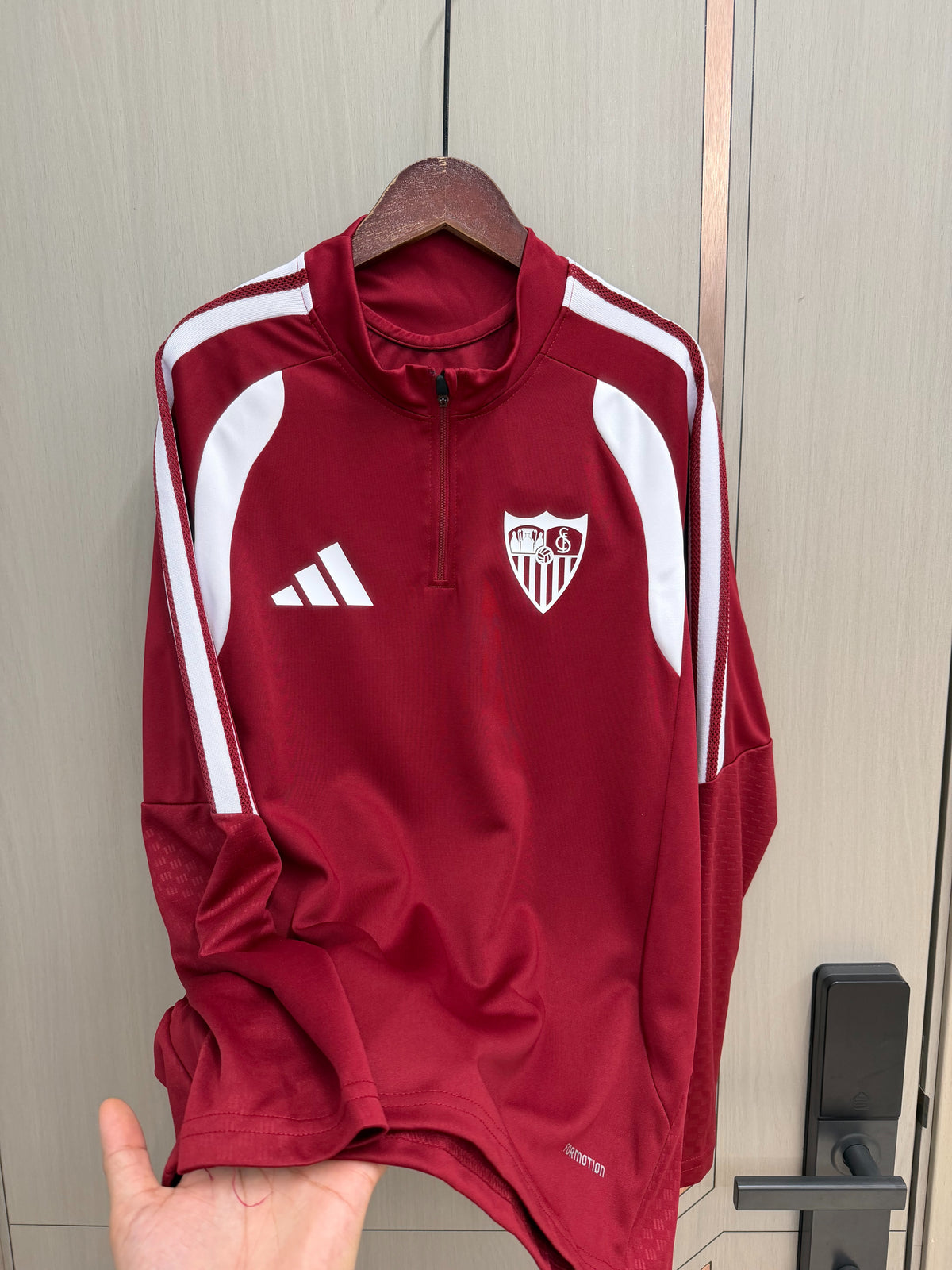 Sudadera roja Sevilla 26-27 (tallas S-2XL)