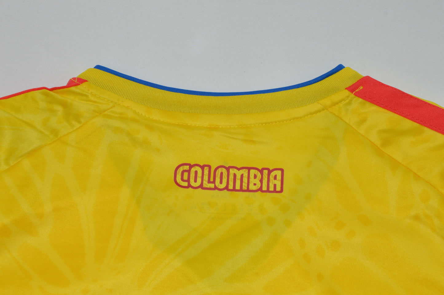 Camiseta Colombia Mundial 2026 Local (tallas S-4XL)