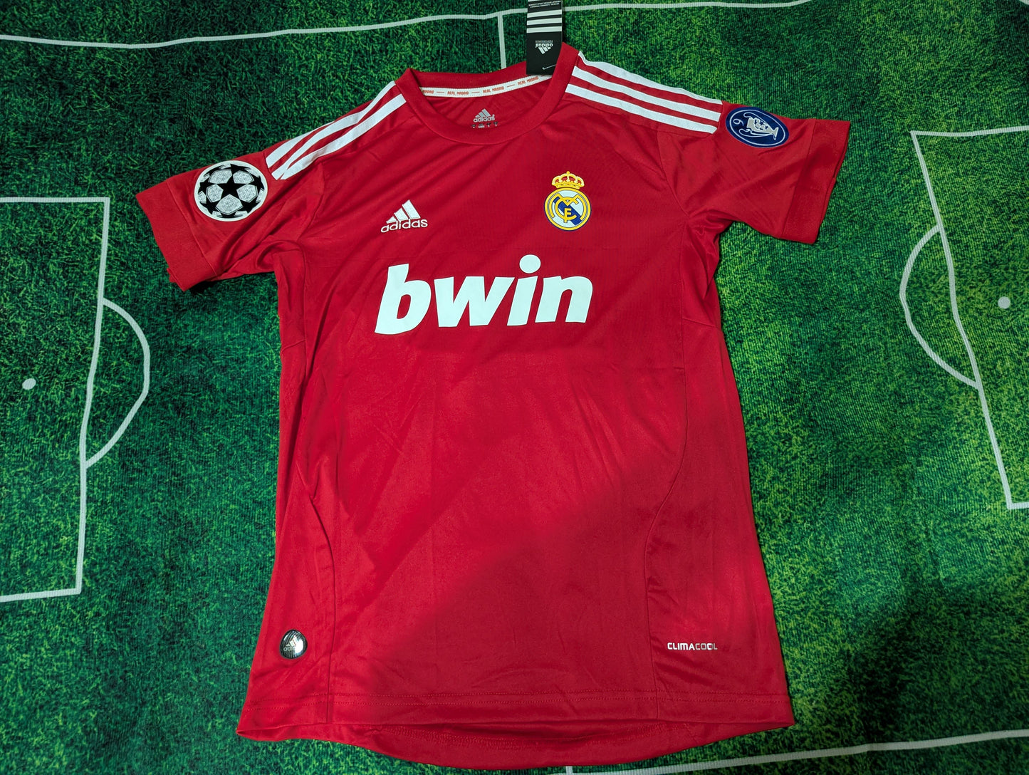 Camiseta Real Madrid 2011/12 tercera equipacion