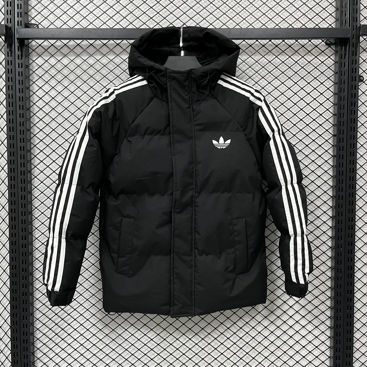 Abrigos Adidas (Solo tallas S-2XL y pedir una talla más)
