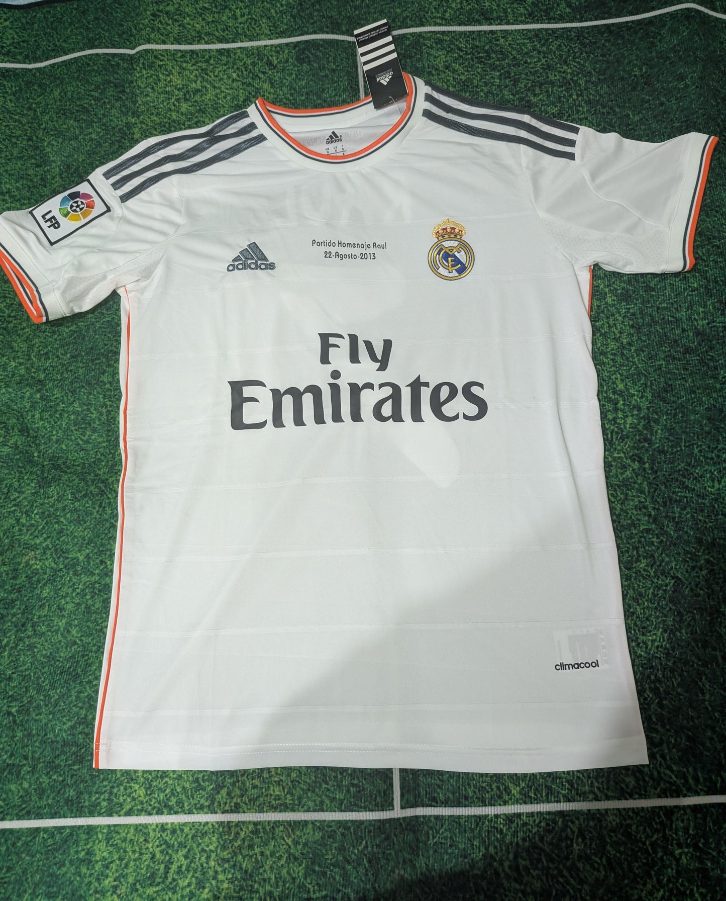 Camiseta Real Madrid Homenaje Raul