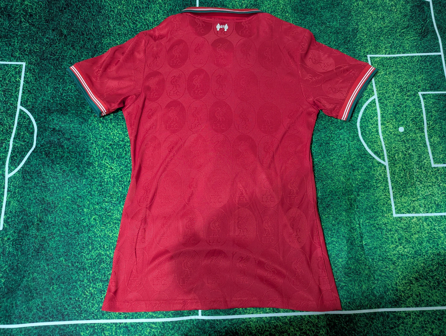Camiseta especial Liverpool