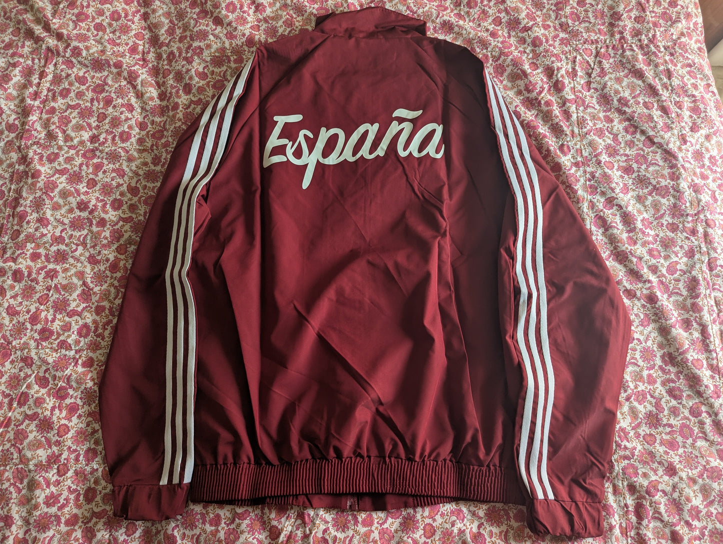 Chaqueta cortavientos España 2026 roja (tallas S-XXL)