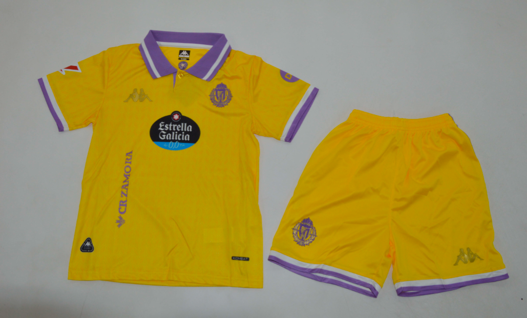 Equipacion Valladolid 25/26 tercera equipacion