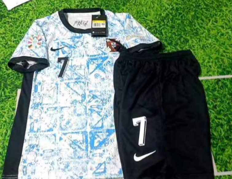 Equipacion Portugal 23/24 Visitante