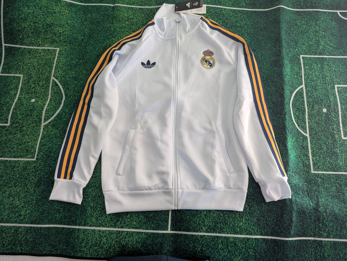 Chandal Real Madrid 2026 blanco originals (talla adultos y niños)
