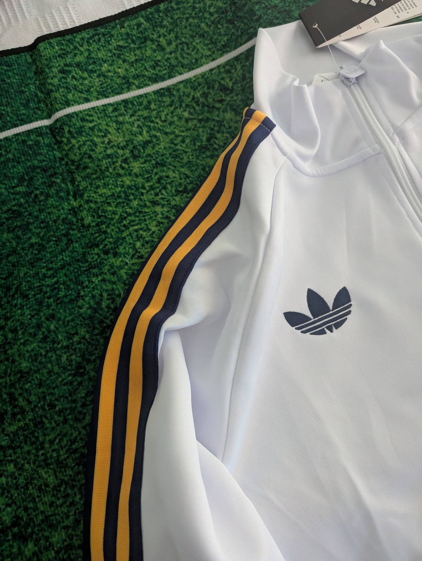 Chandal Real Madrid 2026 blanco originals (talla adultos y niños)