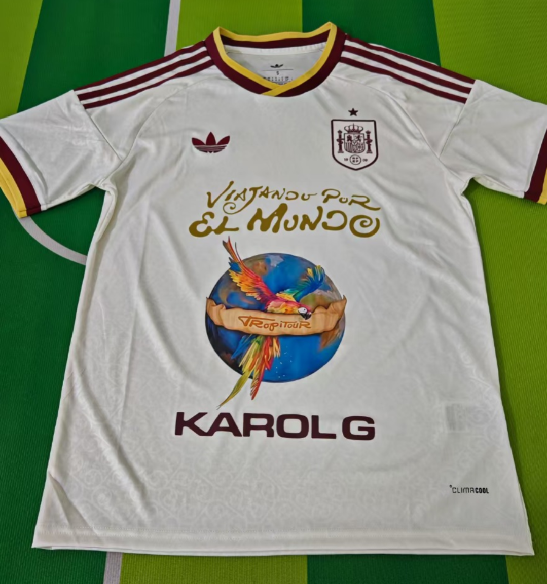 Camiseta España Mundial 2026 Visitante especial Karol G