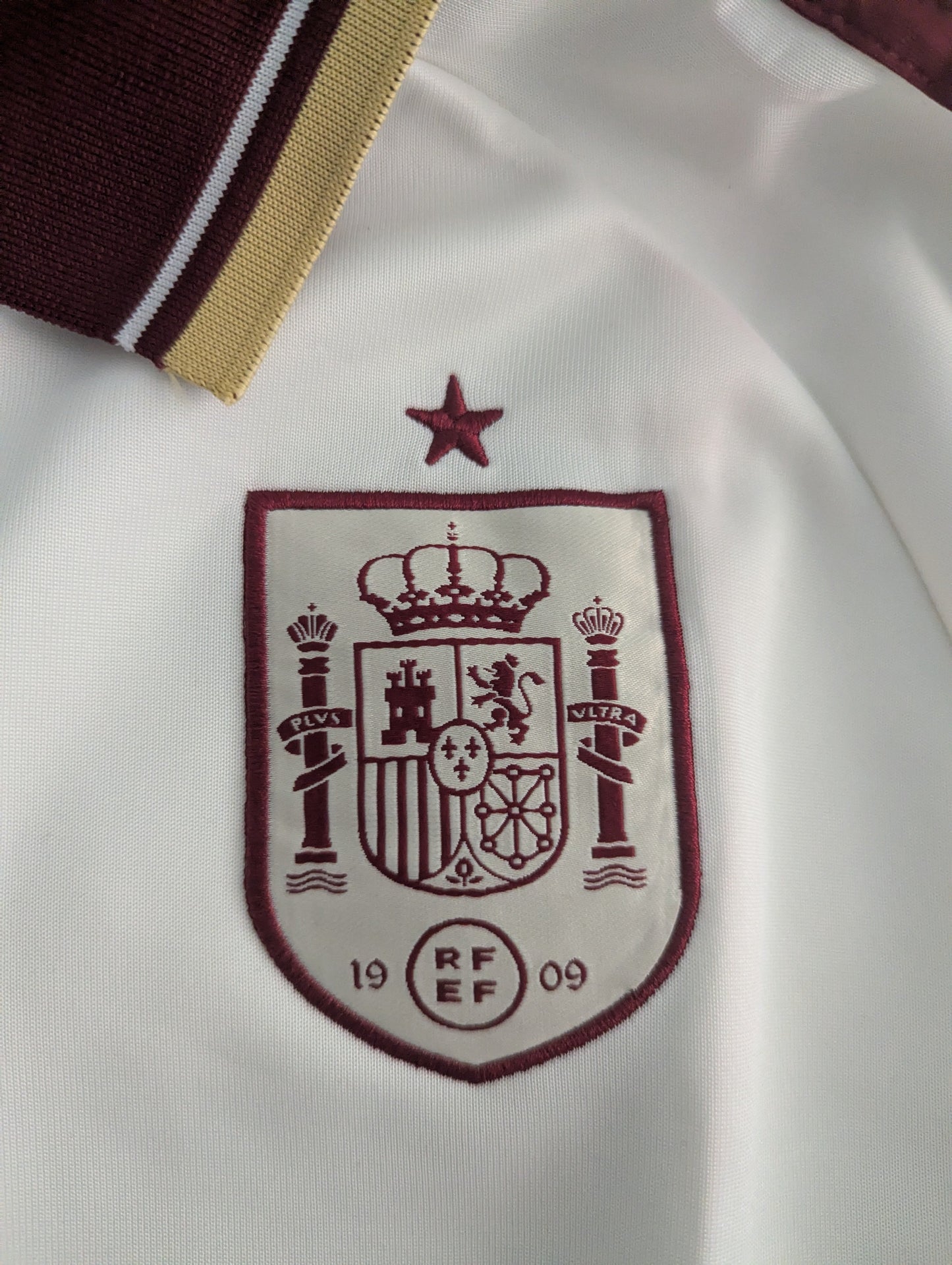 Chandal España Mundial 2026 blanco (tallas adultos y niños)