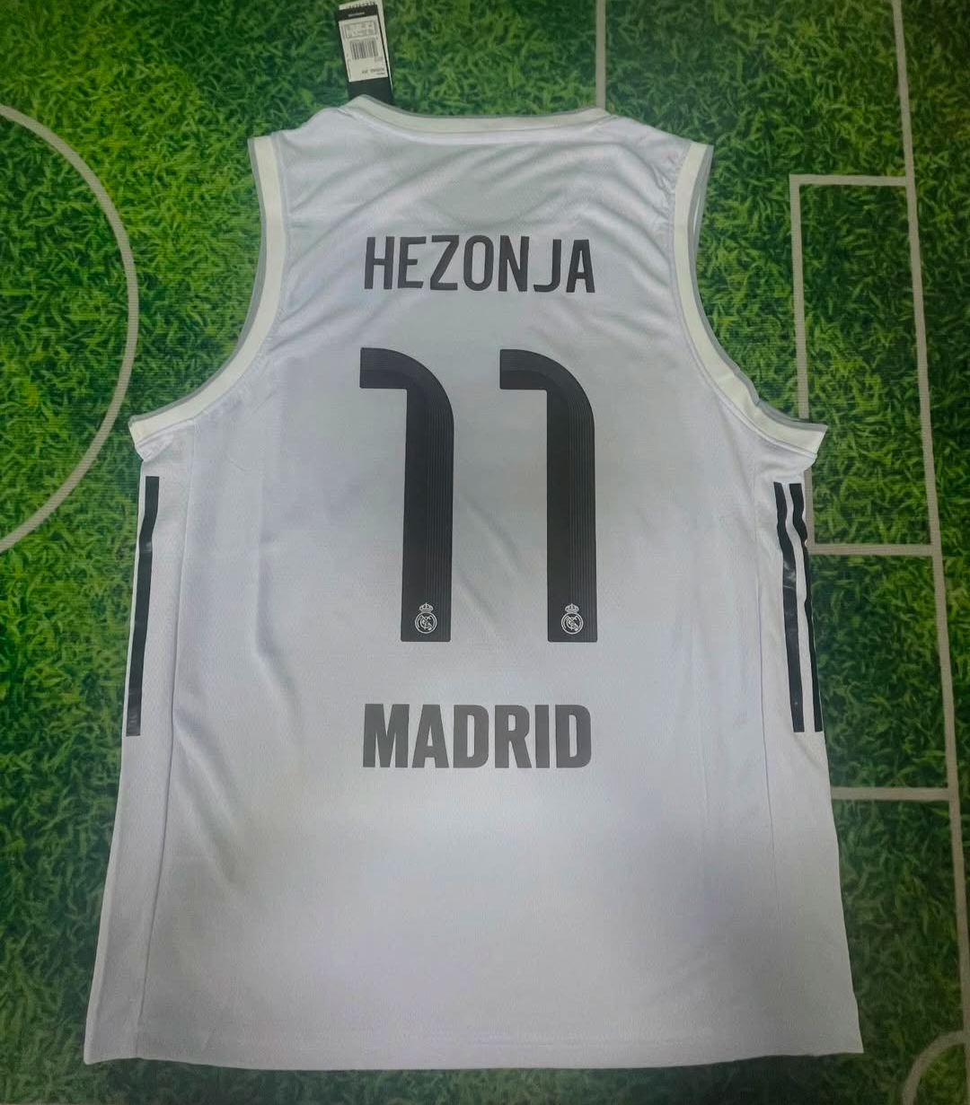Camiseta Real Madrid baloncesto 25/26 (Solo tallas S-2XL)
