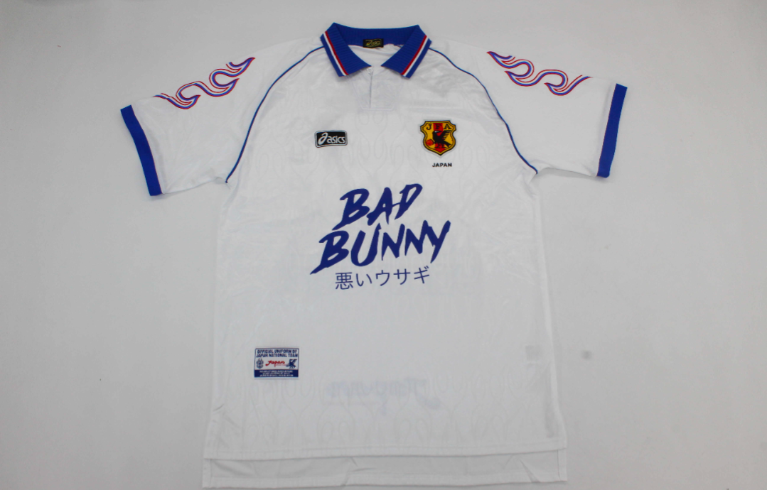 Camiseta Japon Bad Bunny (Solo tallas S-2XL)
