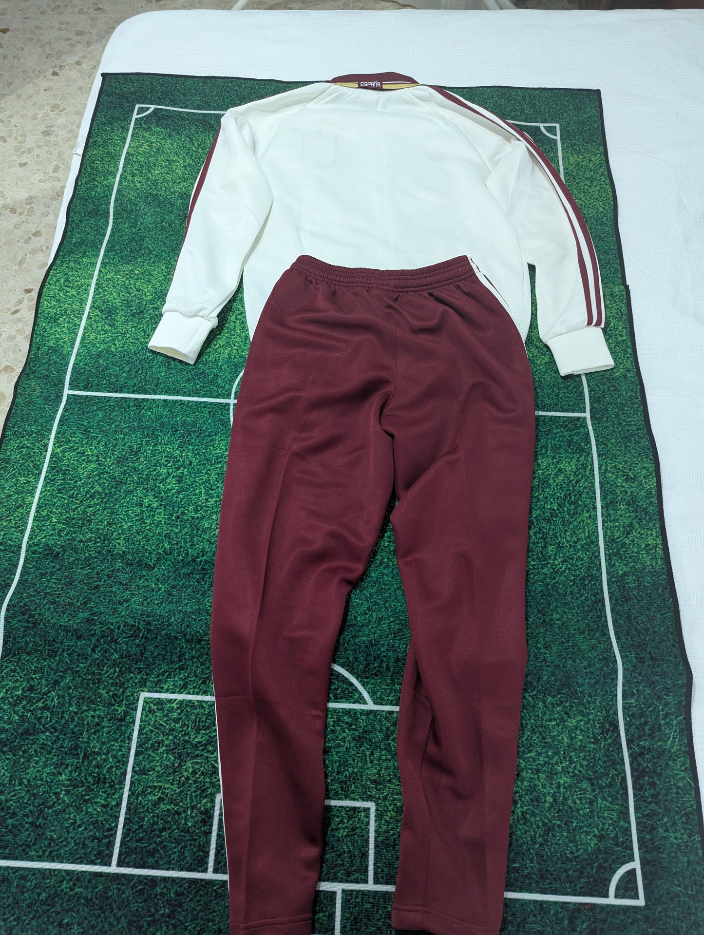 Chandal España Mundial 2026 blanco (tallas adultos y niños)