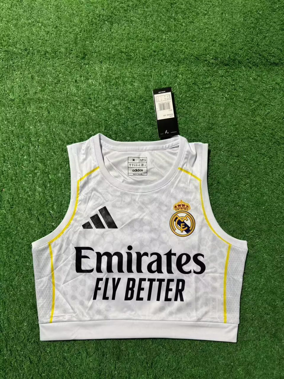 Top Mujer Real Madrid 25/26 versión jugador (tallas S-XL)