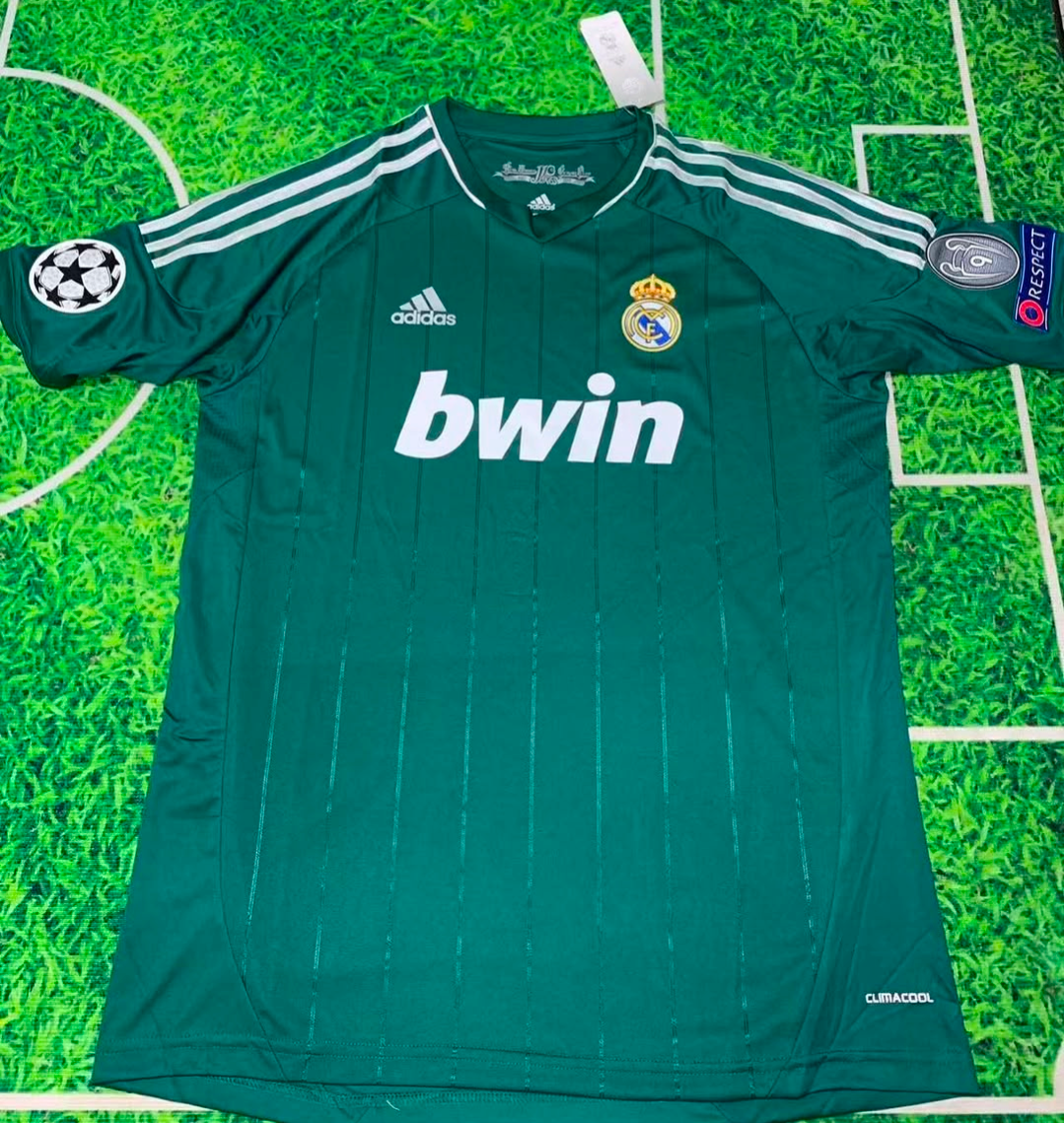 Camiseta Real Madrid 2012/13 tercera equipacion  Retro