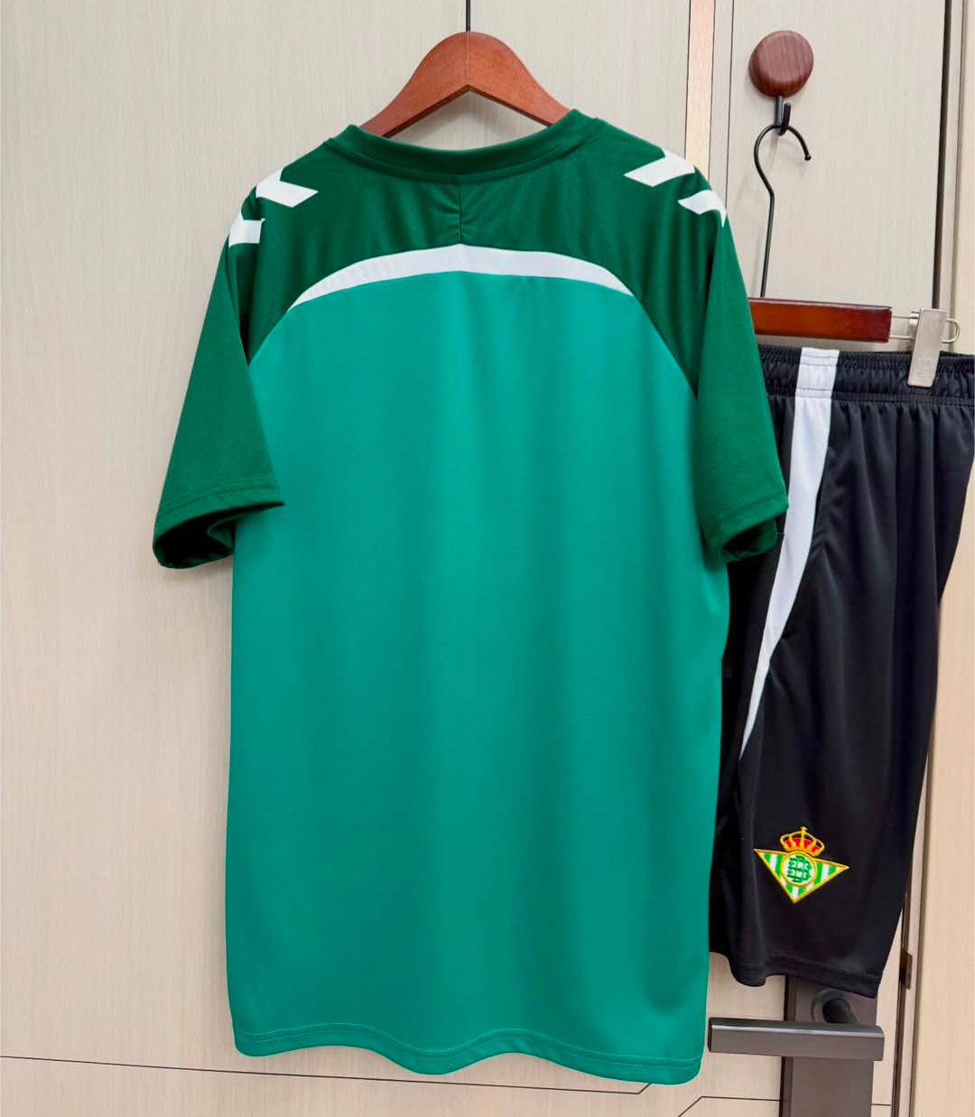 Conjunto de entrenamiento Betis (solo adulto) 25/26