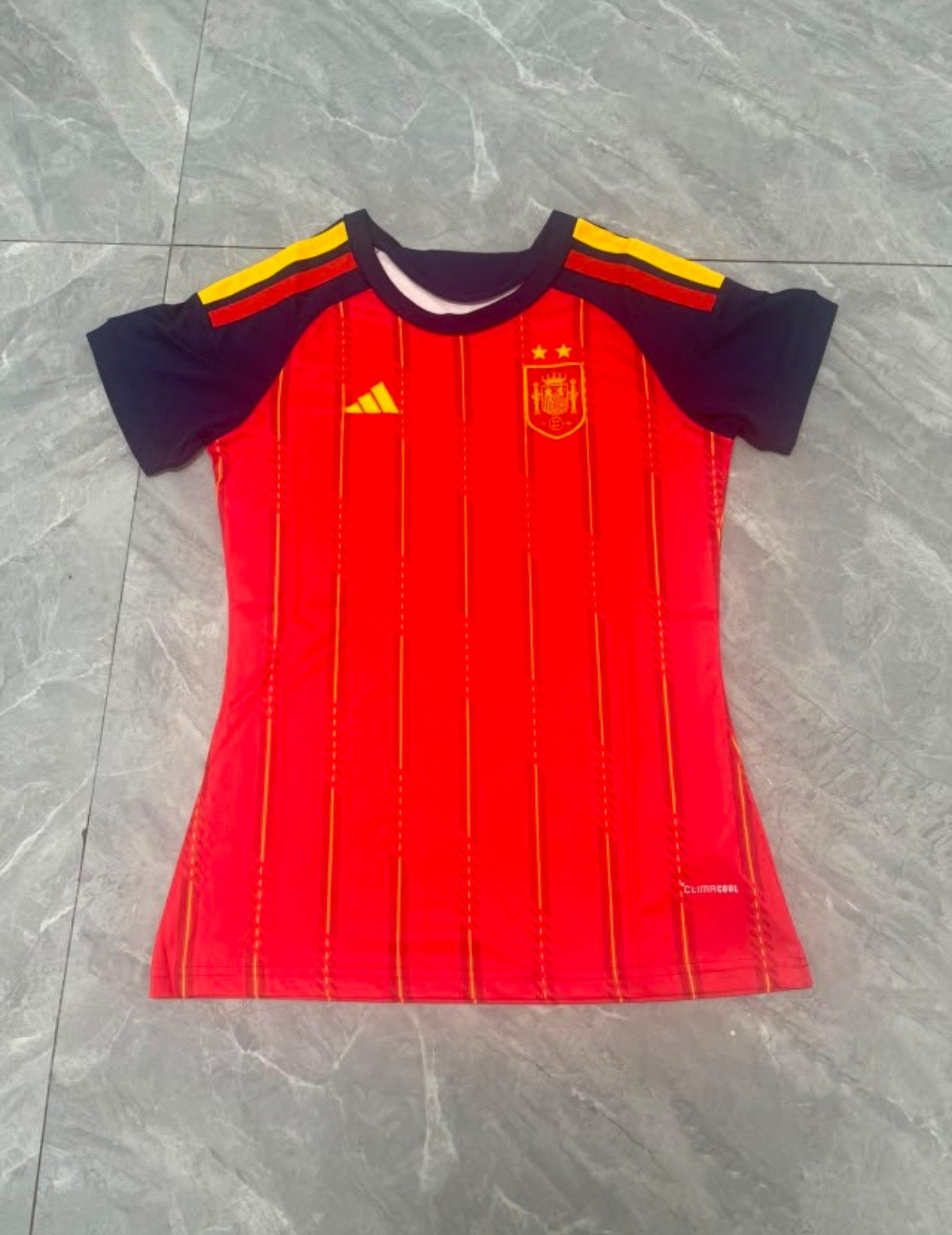 Camiseta España version mujer dos estrellas Local Mundial 2026 (mirar foto medidas)