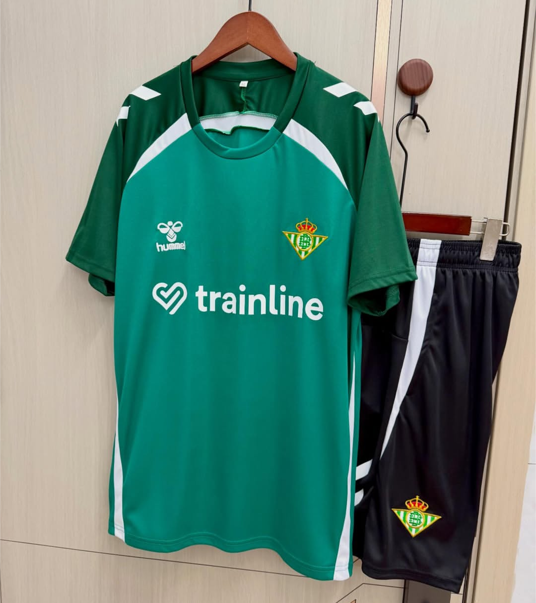 Conjunto de entrenamiento Betis (solo adulto) 25/26
