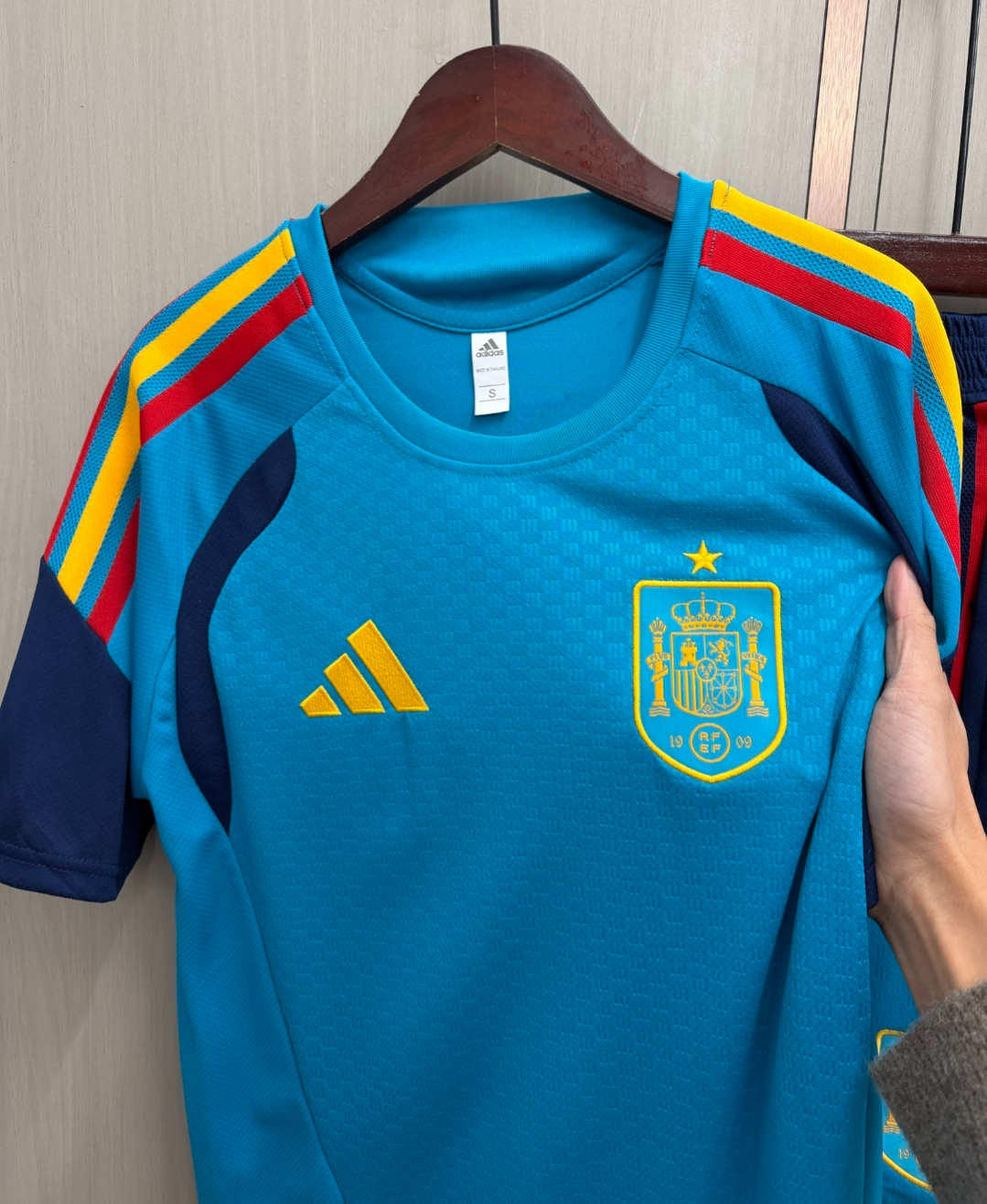 Conjunto de entrenamiento España 2026 (Talla de adulto y niño) *pedir una talla más*